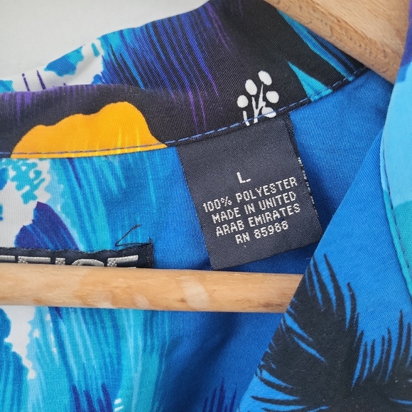 Men's Box Office Island Hawaiian Shirt L - Picture 4 of 5